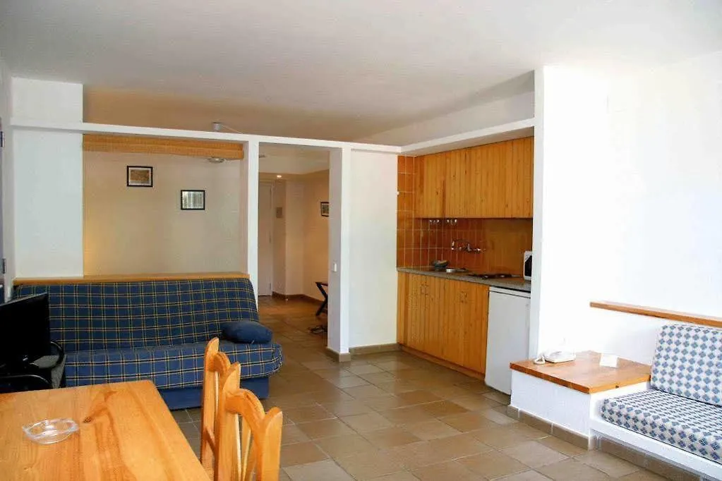 Hotel Calina Кадакес