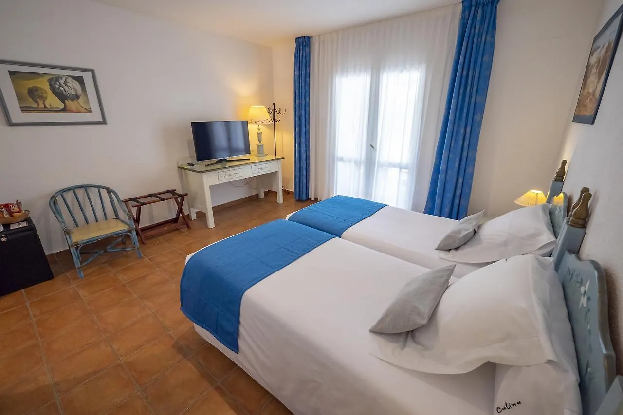 Hotel Calina Кадакес Испания