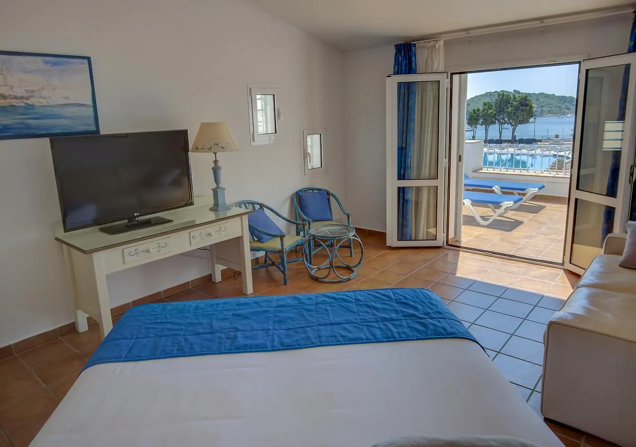 Hotel Calina Кадакес